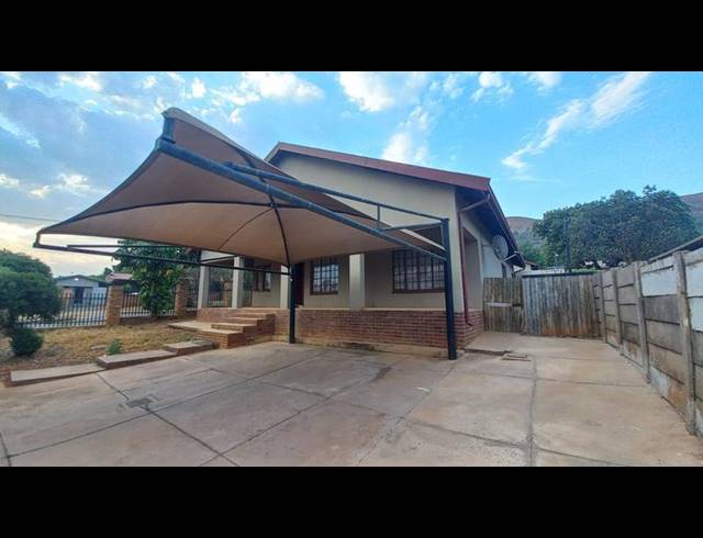 4 BEDROOM HOUSE FOR SALE IN MOUNTAIN VIEW